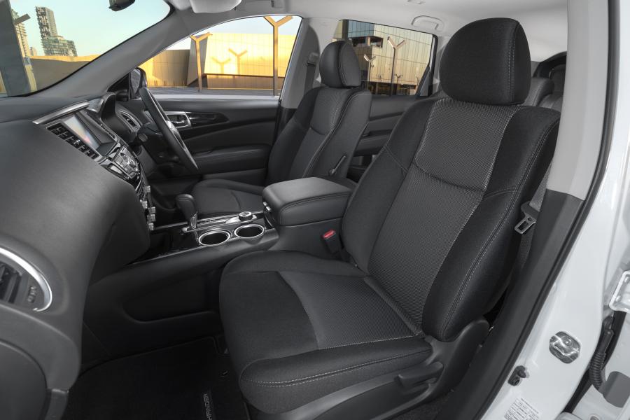 Интерьер Nissan Pathfinder ST (R52) 2017 года  (AU) (фото 7 из 40)
